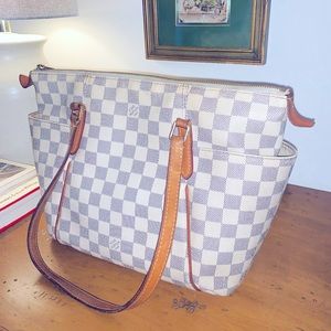 Louis Vuitton Totally PM in Damier Azur